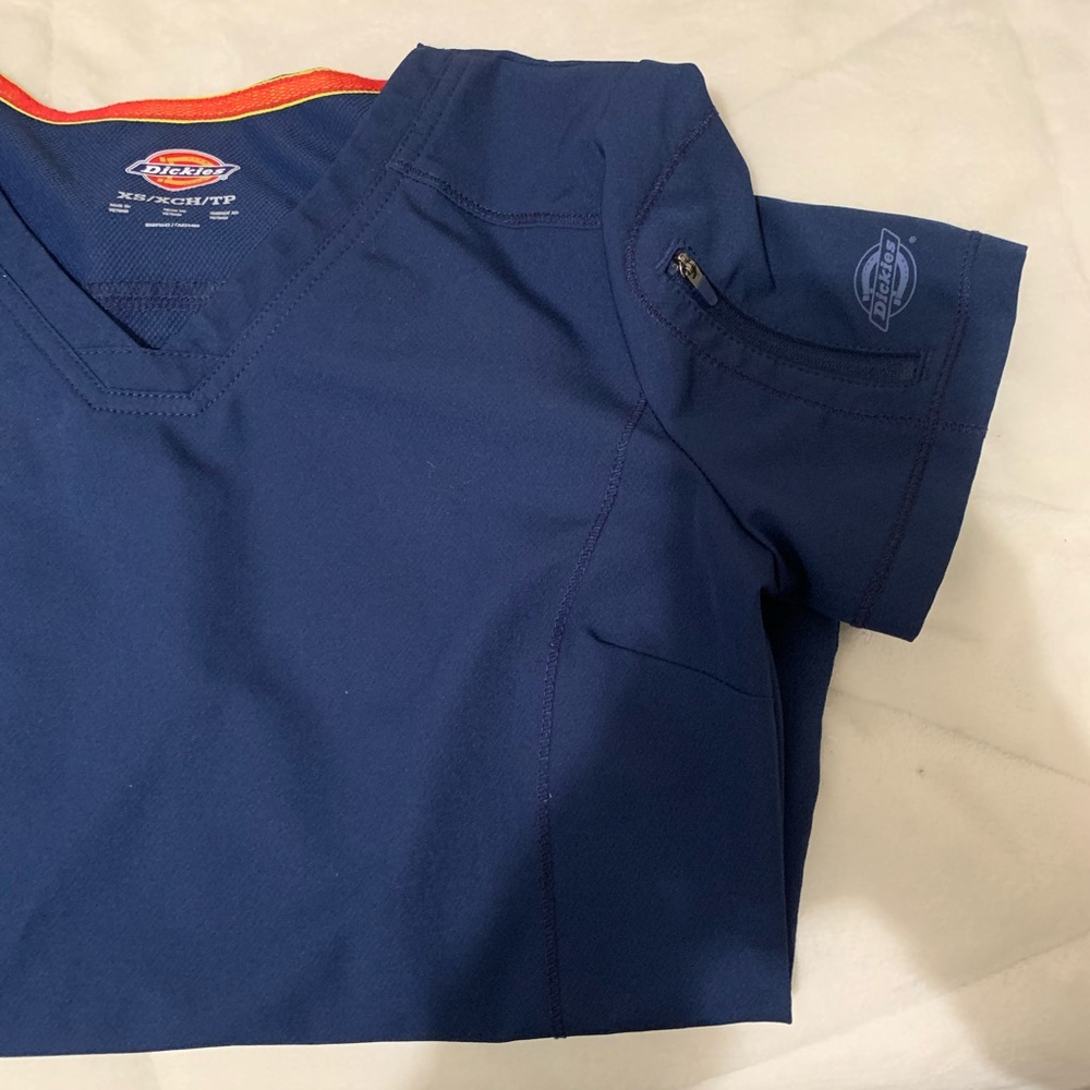 Dickies scrub top